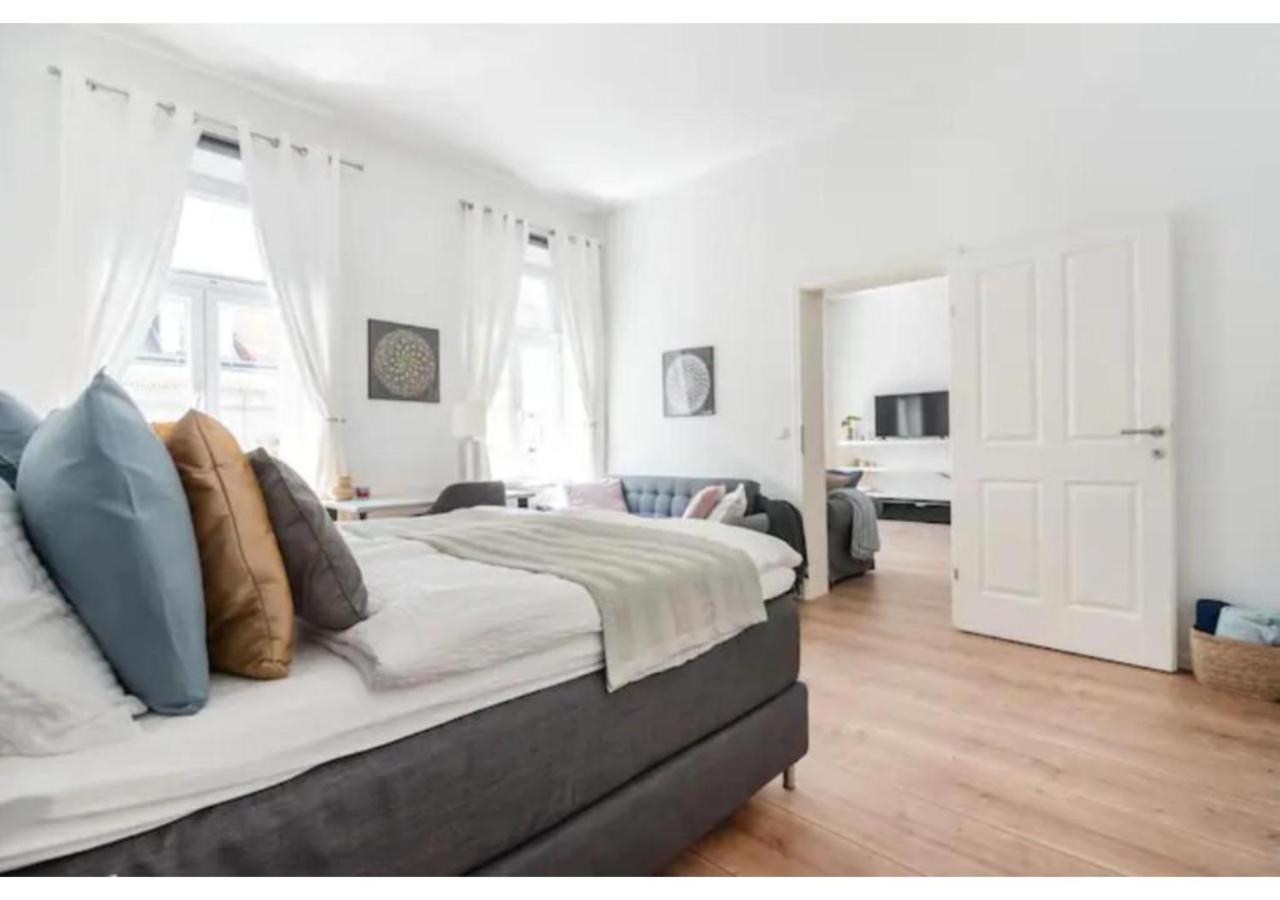Luxurious And Bright, 5 Min To City Center Apartment Vienna Luaran gambar
