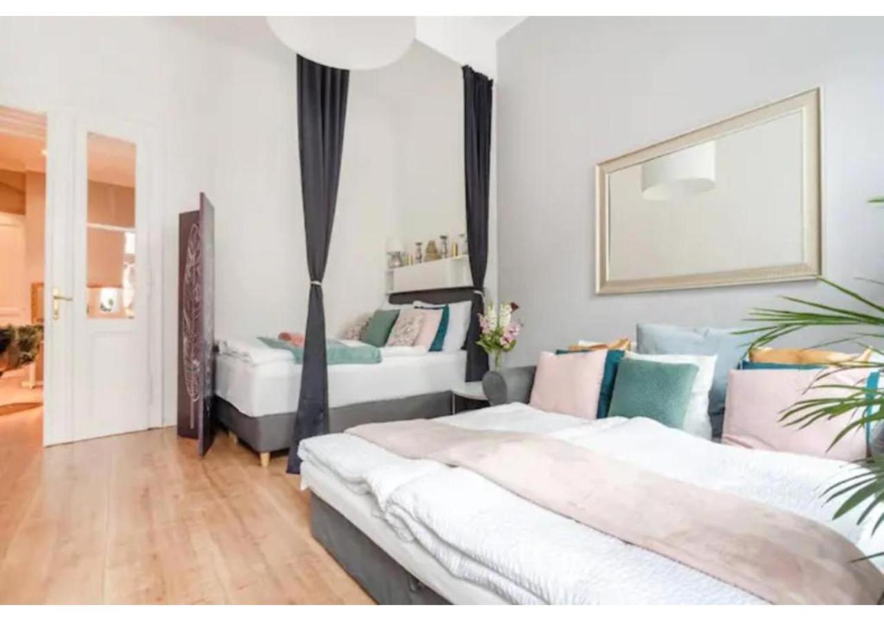 Luxurious And Bright, 5 Min To City Center Apartment Vienna Luaran gambar